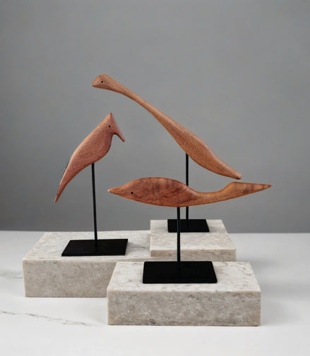 Animalito Escultural en Madera con Base