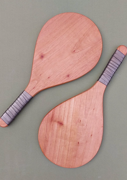 Set de Raquetas de Madera de Encino con 2 Pelotas