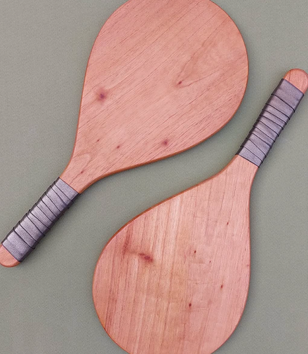 Set de Raquetas de Madera de Encino con 2 Pelotas