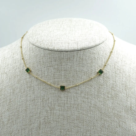 Collar esmeralda