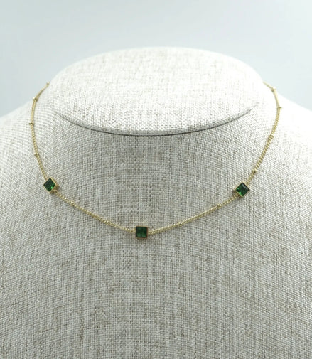 Collar esmeralda