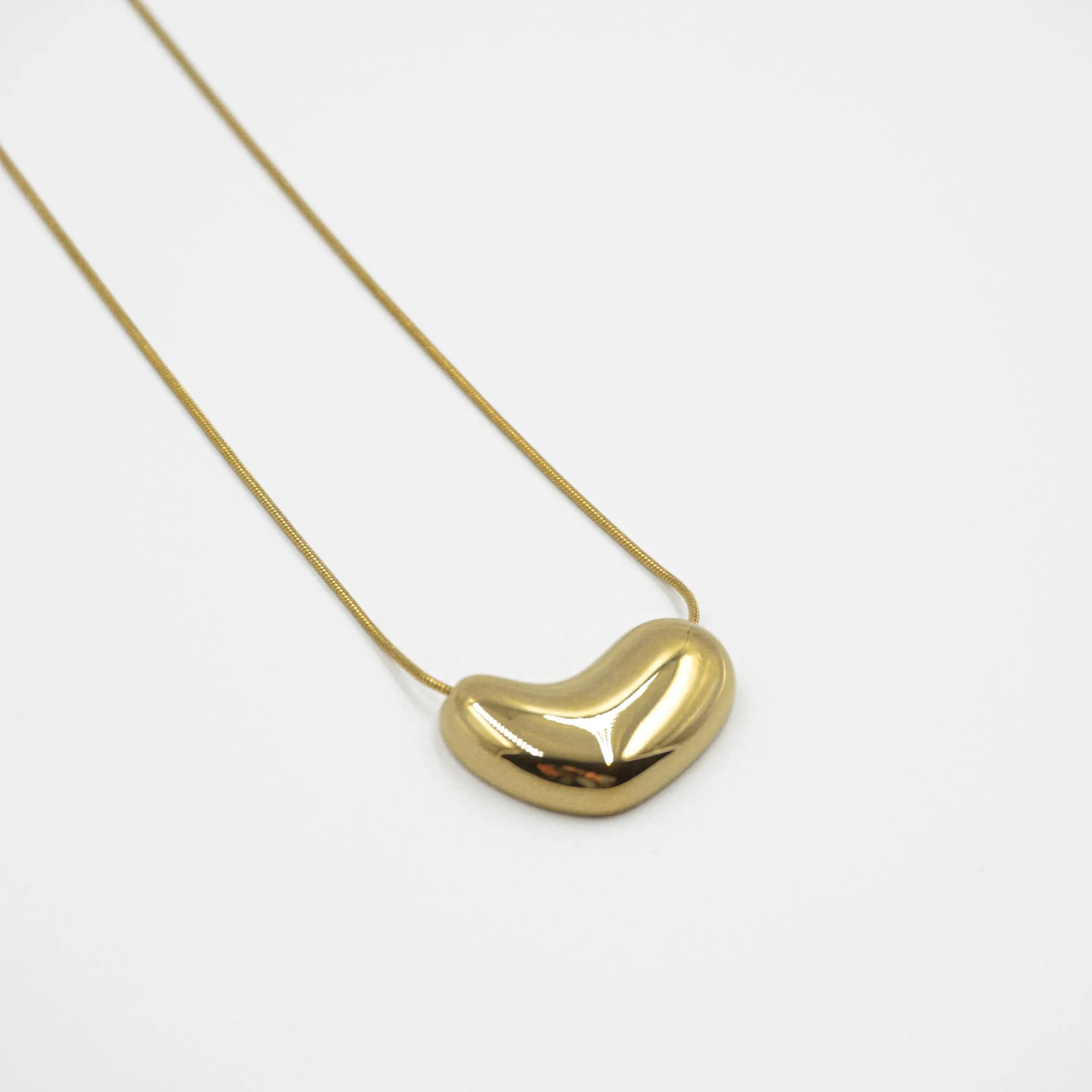 Collar frijol oro