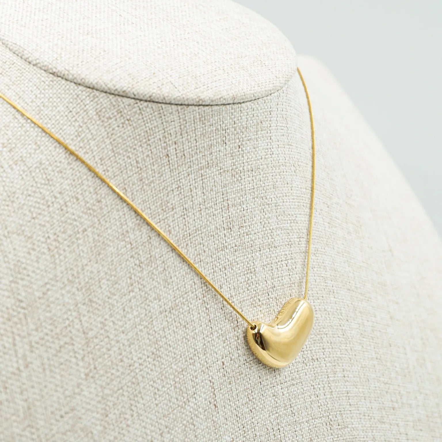 Collar frijol oro