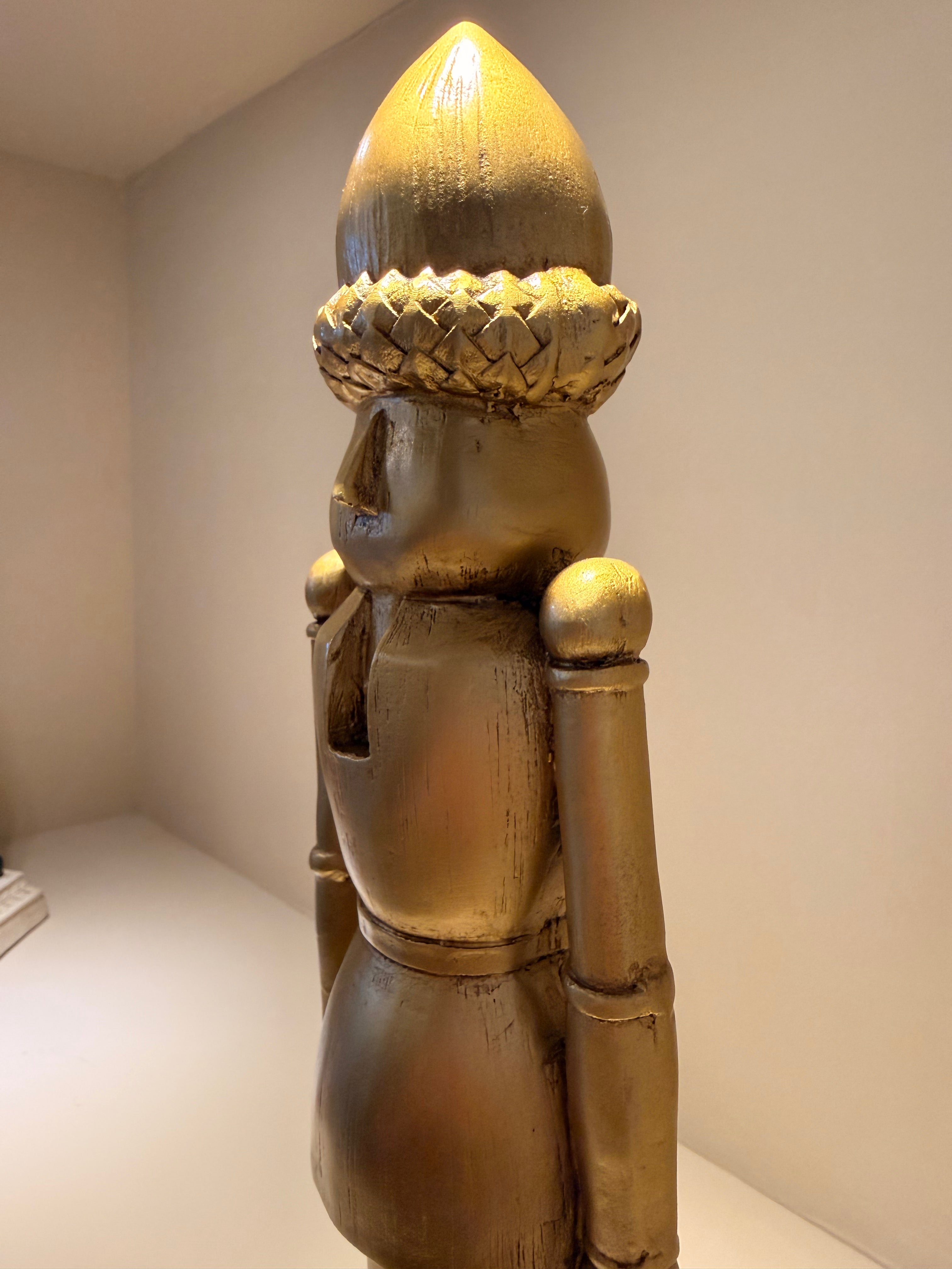 Cascanuces Avellana Viejo – Oro y Plata