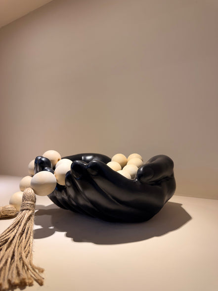 Manos Juntas – Negro