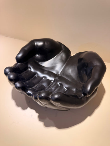 Manos Juntas – Negro