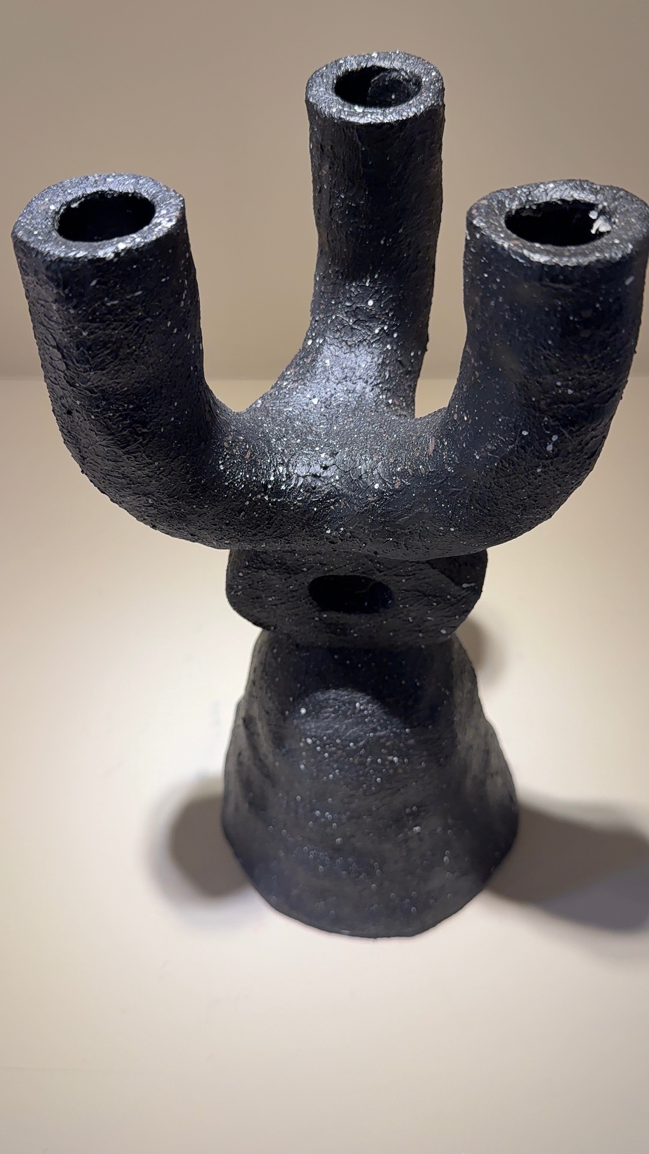 Candelabro Temas – Cemento y Granito Negro