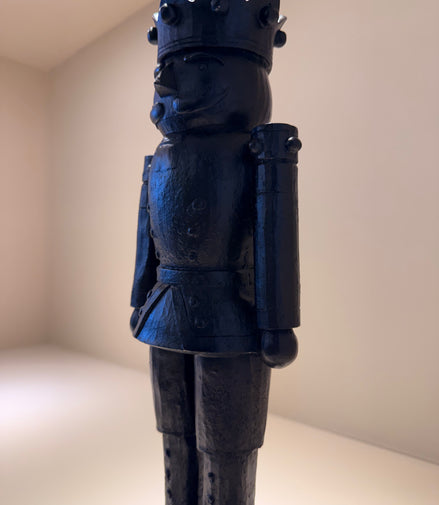 Cascanuces Soldado Alva – Negro o Rojo Pulido