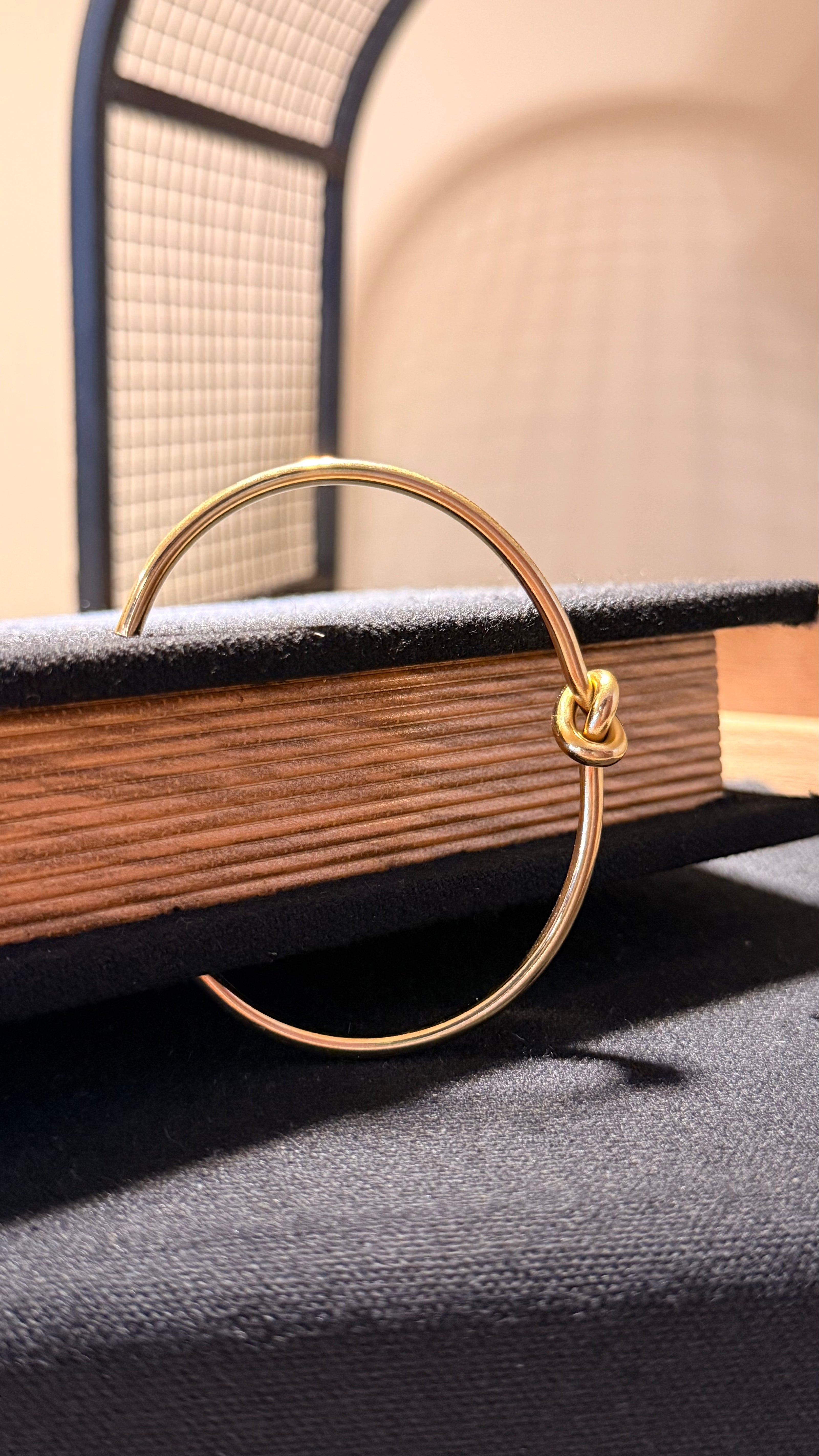 Pulsera nudo plateada