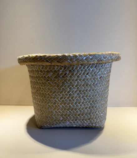 Canasta Pot