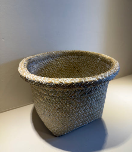 Canasta Pot