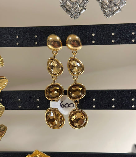 ARETES ESCALONADOS CON ZIRCONIAS