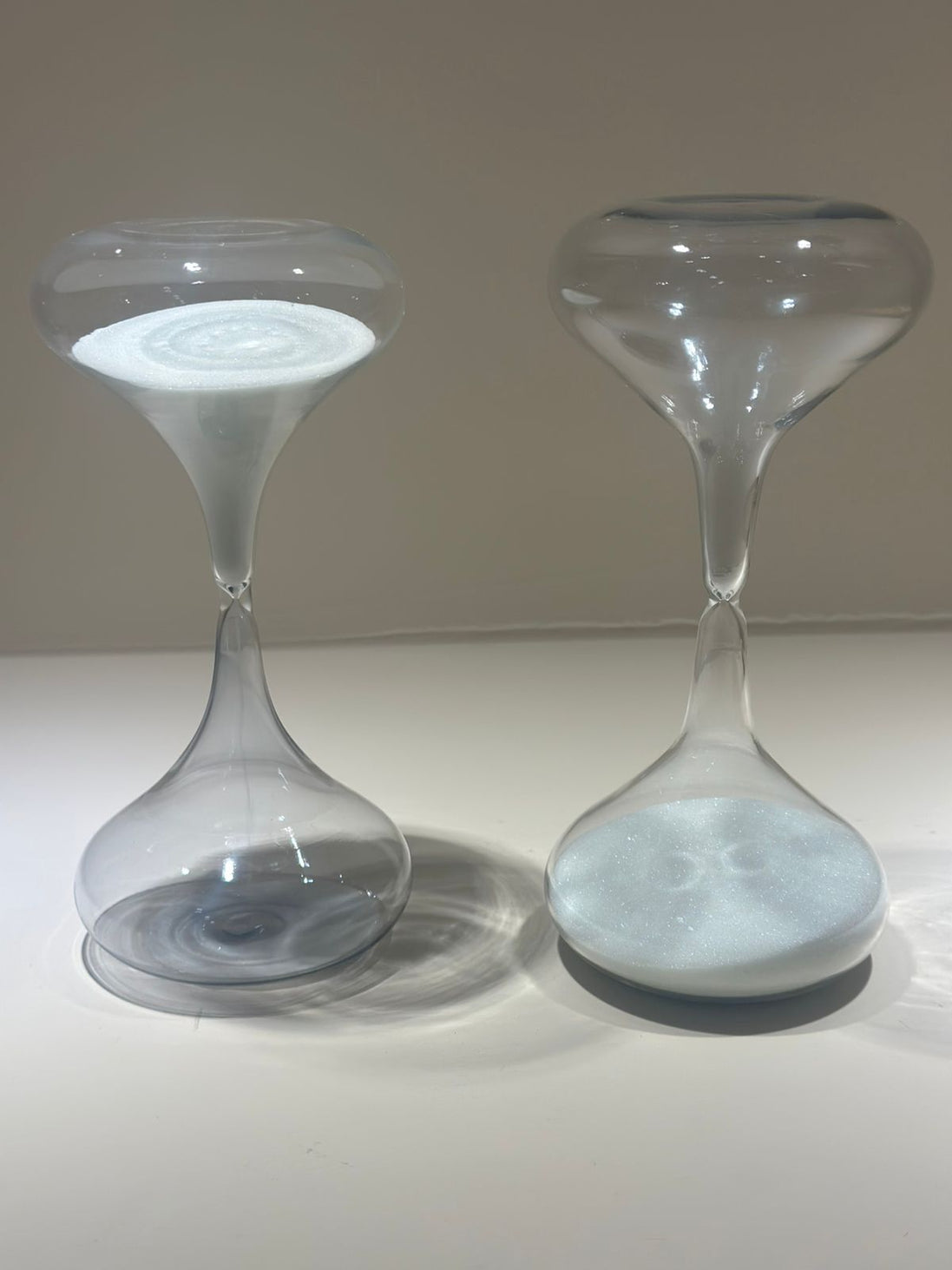 Reloj de arena blanca