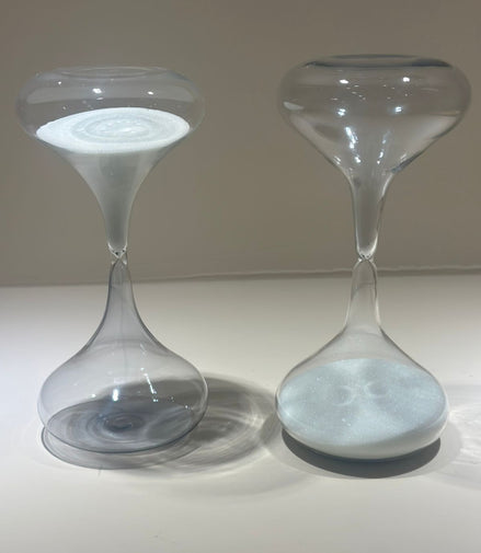 Reloj de arena blanca