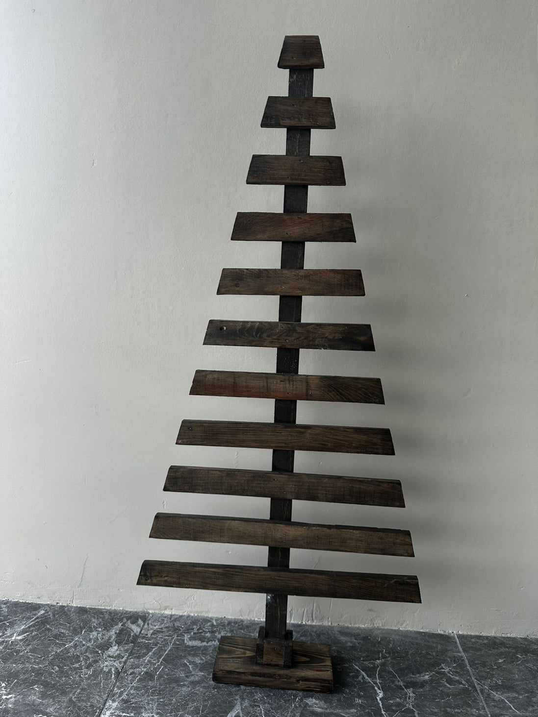 Arbol decorativo de madera